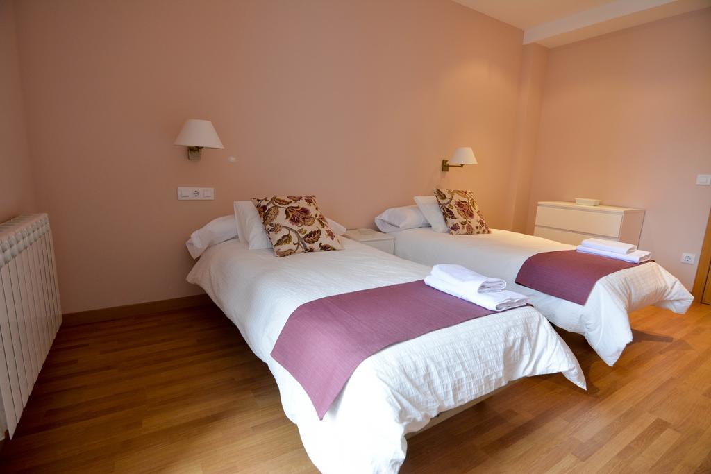 Ferienwohnung Mirando Llanes A B C Exterior foto