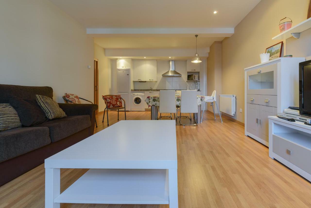 Ferienwohnung Mirando Llanes A B C Exterior foto